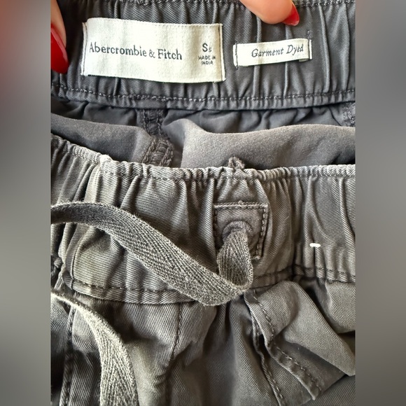 NWT Abercrombie & Fitch Women's Small S Short Pull-On Wide Leg Cargo Pant Pants - Picture 9 of 10